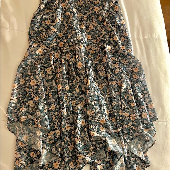 ASTR THE LABEL - SANTORINI FLORAL ONE SHOULDER MIDI DRESS - Picture 8 of 9